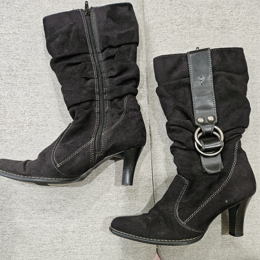 Women's Black Heeled Boots Size 7